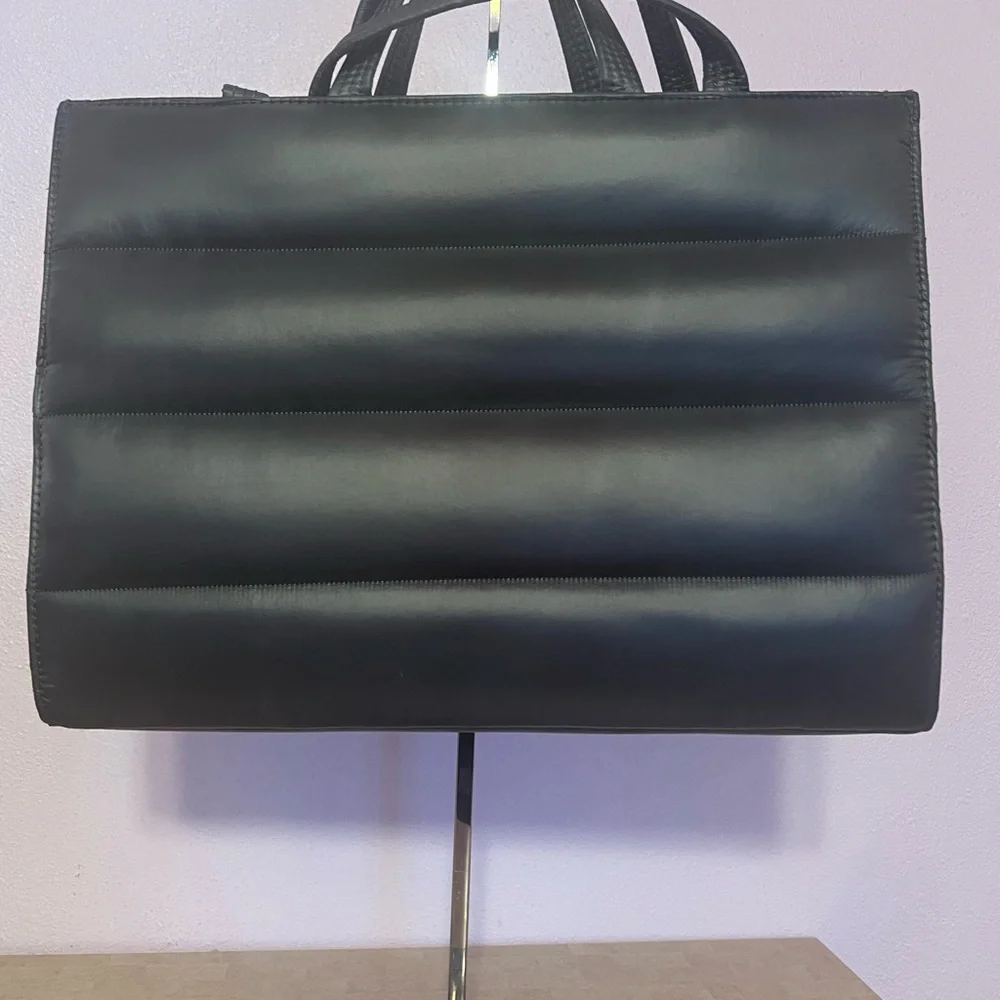 Telfar Bundle - Picture 5 of 16